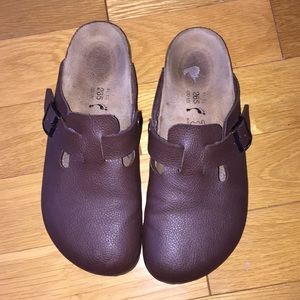 leather birkenston clogs